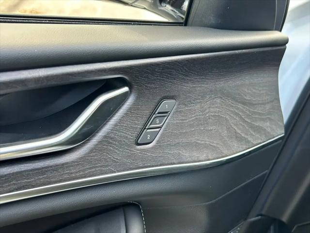 2025 Jeep Grand Cherokee L Overland 4x4