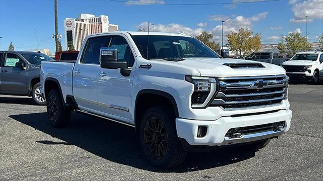 2026 Chevrolet Silverado 2500HD Crew Cab, Standard Bed, High Country, 4WD