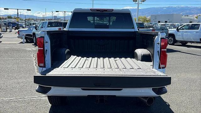 2026 Chevrolet Silverado 2500HD Crew Cab, Standard Bed, High Country, 4WD