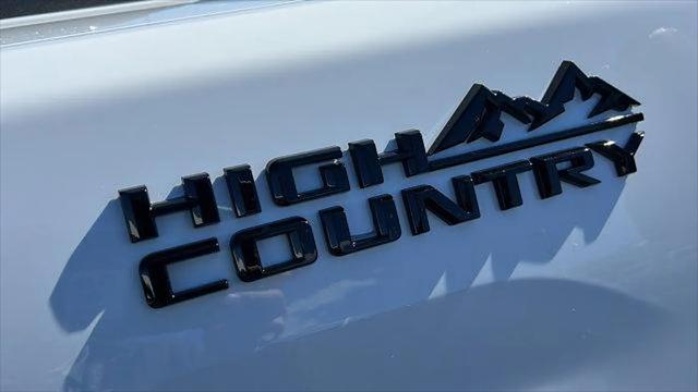 2026 Chevrolet Silverado 2500HD Crew Cab, Standard Bed, High Country, 4WD