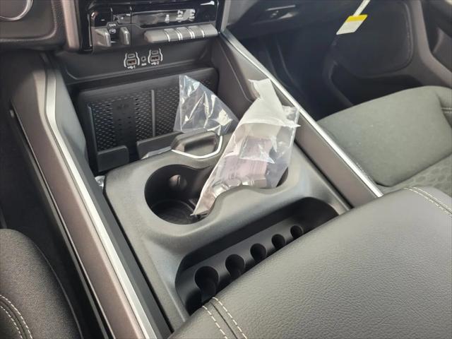 2026 Ram 1500 Big Horn Crew Cab 4x4 57 Box