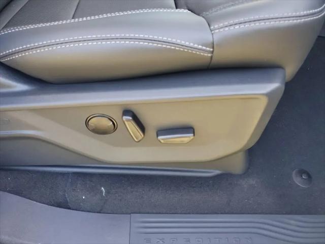2025 Ford Expedition Platinum MAX