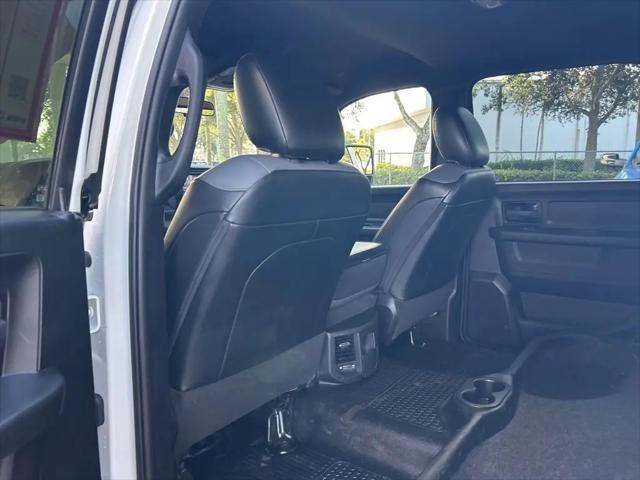 2024 Ram 3500 Tradesman/SLT/Laramie/Limited