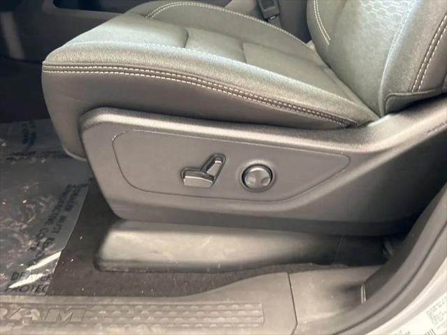 2025 Ram 1500 Big Horn Crew Cab 4x4 57 Box