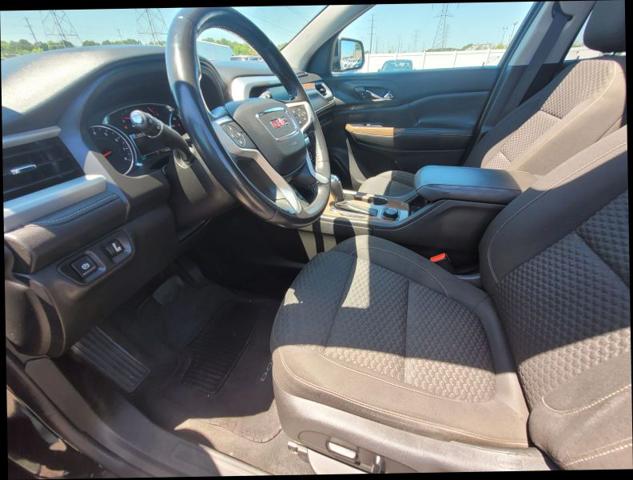 2017 GMC Acadia SLE-2