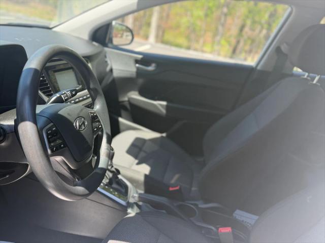 2020 Hyundai Accent SE