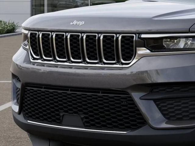 2025 Jeep Grand Cherokee Laredo X 4x2