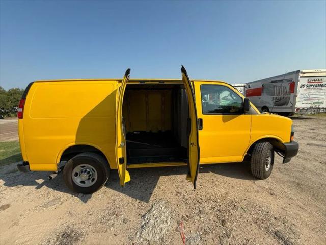 2022 Chevrolet Express Cargo Van RWD 2500 Regular Wheelbase WT