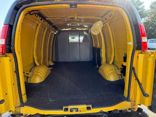 2022 Chevrolet Express Cargo Van RWD 2500 Regular Wheelbase WT