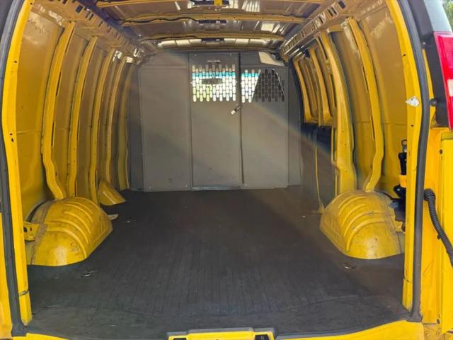 2022 Chevrolet Express Cargo Van RWD 2500 Regular Wheelbase WT