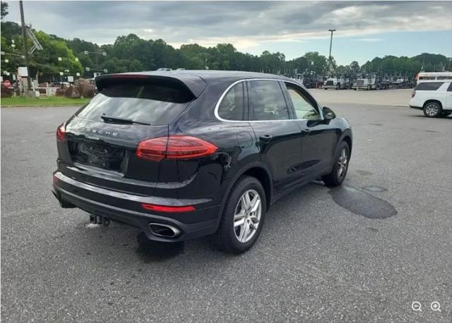 2016 Porsche Cayenne Base