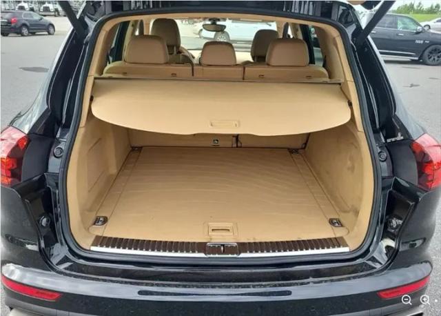 2016 Porsche Cayenne Base