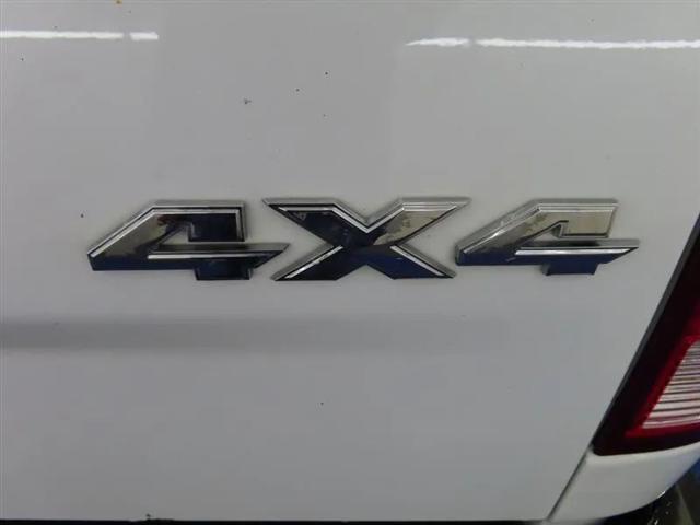 2022 Ram 1500 Classic Tradesman Crew Cab 4x4 5'7" Box