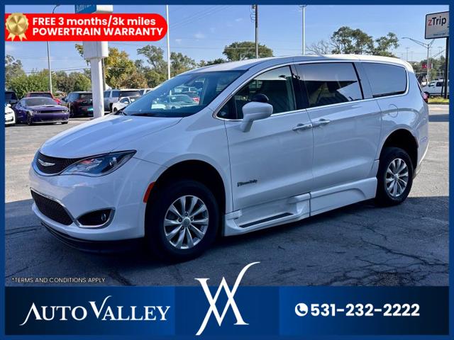 2018 Chrysler Pacifica Touring Plus