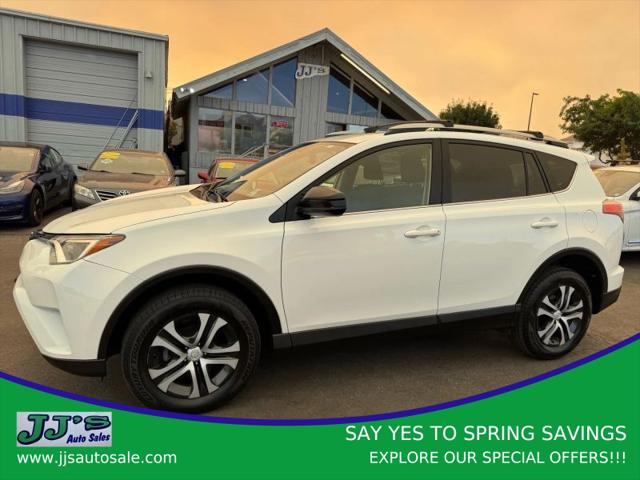 2018 Toyota RAV4 LE for sale in Wenatchee, WA