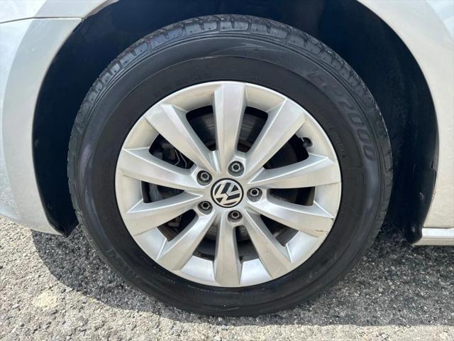 2015 Volkswagen Passat 1.8T Wolfsburg Edition