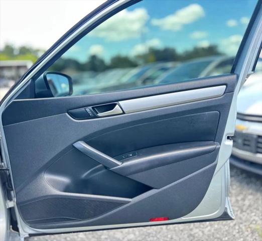 2015 Volkswagen Passat 1.8T Wolfsburg Edition