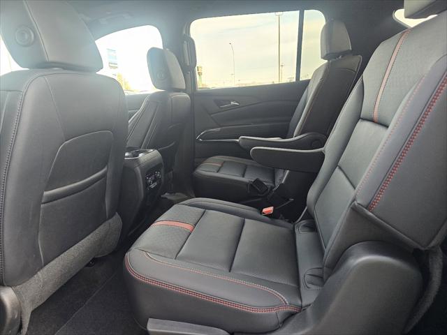 2025 Chevrolet Traverse AWD RS