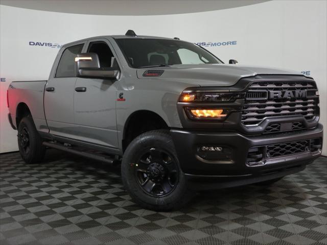 2026 RAM Ram 3500 RAM 3500 TRADESMAN CREW CAB 4X4 64 BOX