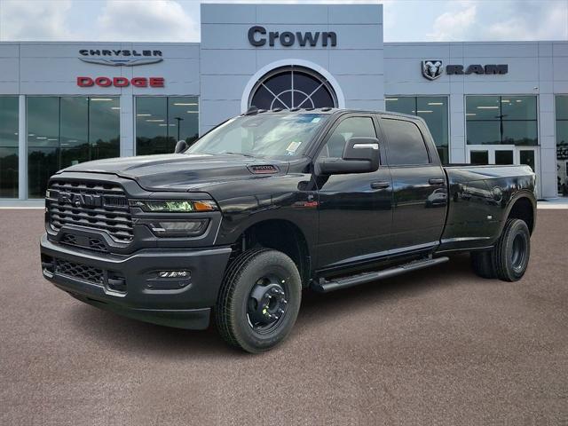 2026 RAM Ram 3500 RAM 3500 TRADESMAN CREW CAB 4X4 8 BOX