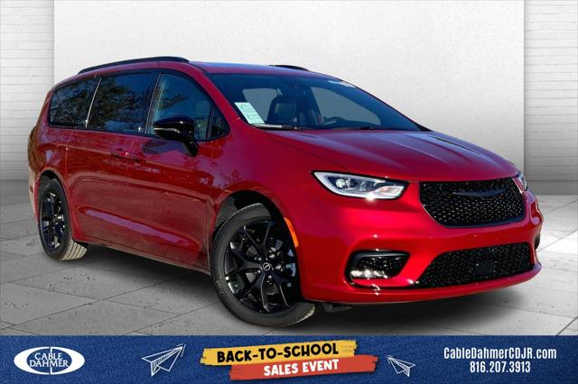 2026 Chrysler Pacifica Select for sale in Kansas City, MO