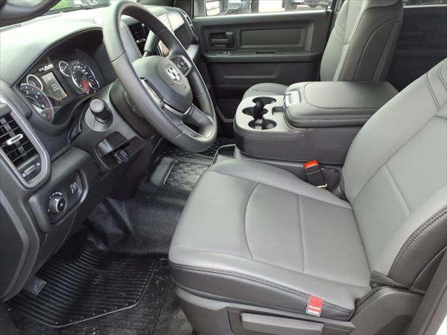 2026 RAM Ram 3500 Chassis Cab RAM 3500 TRADESMAN CREW CAB CHASSIS 4X4 60 CA