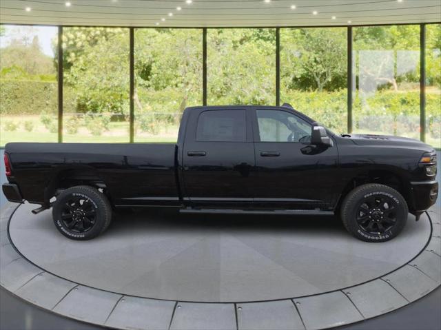 2026 RAM Ram 2500 RAM 2500 BLACK EXPRESS CREW CAB 4X4 8 BOX