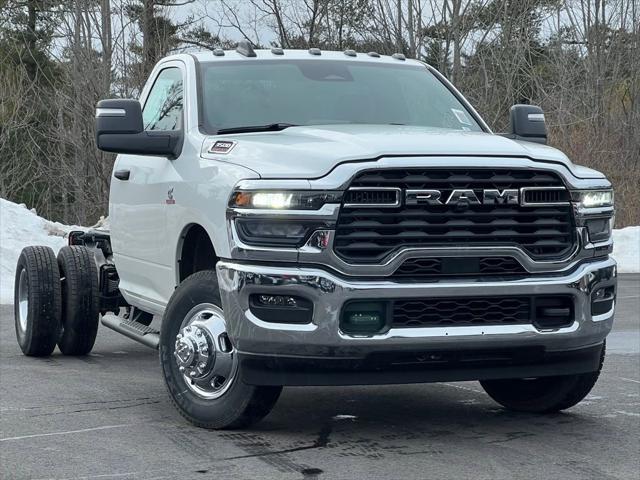 2026 RAM Ram 3500 Chassis Cab RAM 3500 TRADESMAN CHASSIS REGULAR CAB 4X4 84 CA