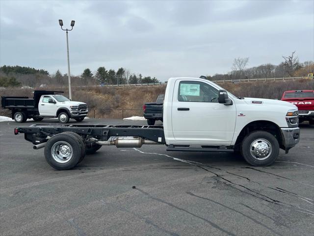 2026 RAM Ram 3500 Chassis Cab RAM 3500 TRADESMAN CHASSIS REGULAR CAB 4X4 84 CA