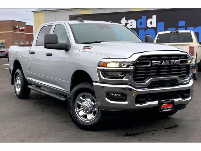2026 RAM Ram 3500 RAM 3500 TRADESMAN CREW CAB 4X4 64 BOX