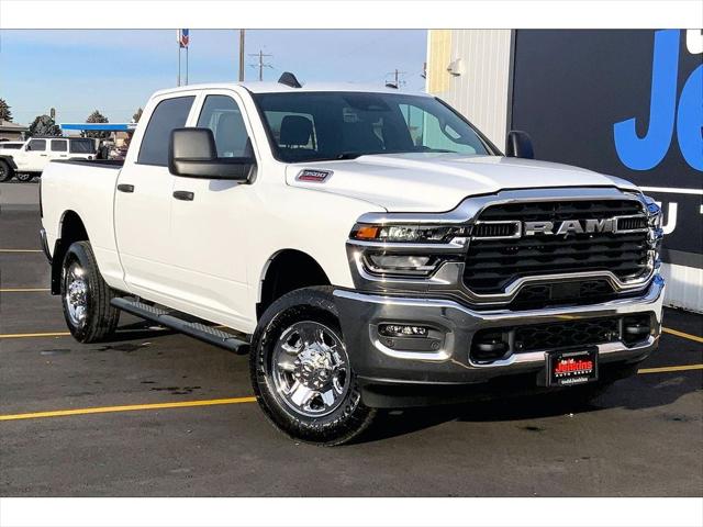 2026 RAM Ram 3500 RAM 3500 TRADESMAN CREW CAB 4X4 64 BOX