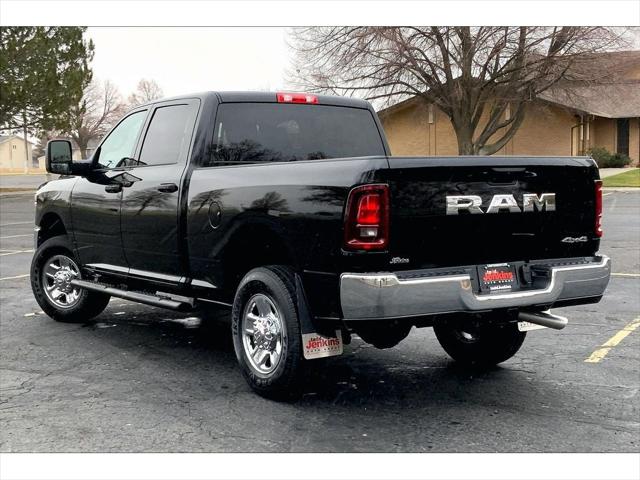 2026 RAM Ram 3500 RAM 3500 TRADESMAN CREW CAB 4X4 64 BOX