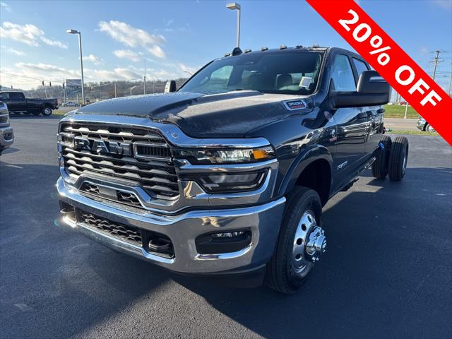 2026 RAM Ram 3500 Chassis Cab RAM 3500 BIG HORN CREW CAB CHASSIS 4X4 60 CA 2026 RAM Ram 3500 Chassis Cab RAM 3500 BIG HORN CREW CAB CHASSIS 4X4 60 CA