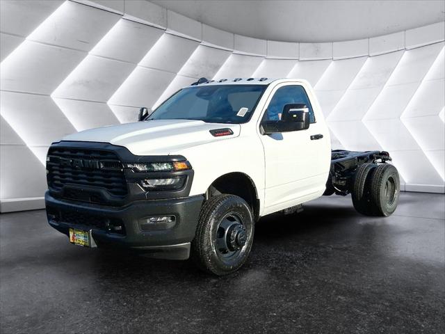 2026 RAM Ram 3500 Chassis Cab RAM 3500 TRADESMAN CHASSIS REGULAR CAB 4X4 60 CA