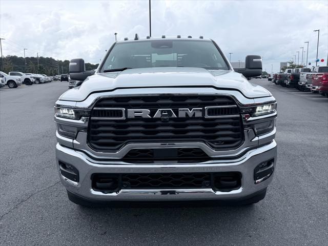 2026 RAM Ram 3500 Chassis Cab RAM 3500 TRADESMAN CREW CAB CHASSIS 4X4 60 CA