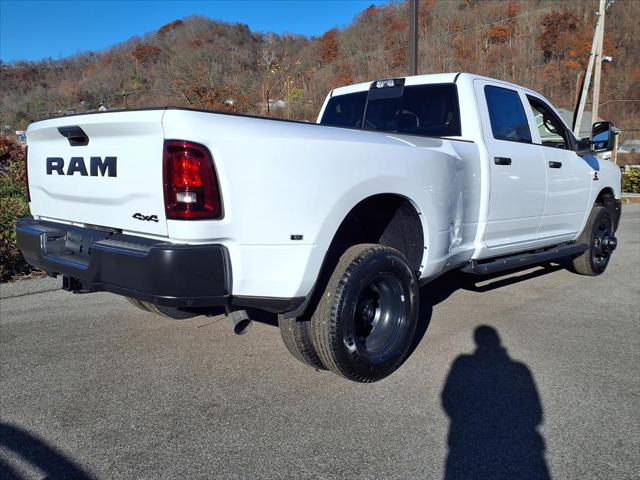 2026 RAM Ram 3500 RAM 3500 TRADESMAN CREW CAB 4X4 8 BOX