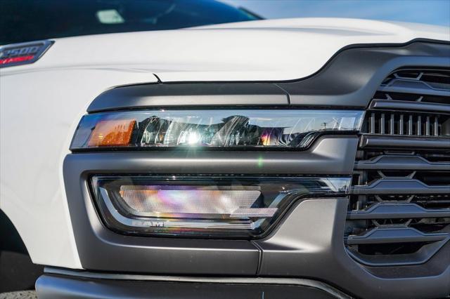 2026 RAM Ram 2500 RAM 2500 TRADESMAN CREW CAB 4X4 64 BOX