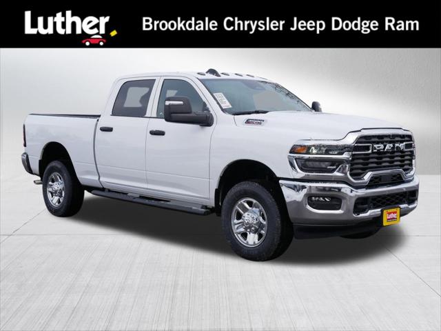 2026 RAM Ram 3500 RAM 3500 TRADESMAN CREW CAB 4X4 64 BOX