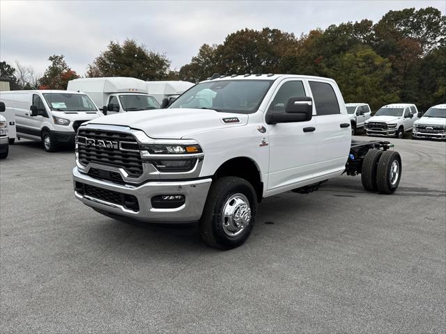 2026 RAM Ram 3500 Chassis Cab RAM 3500 TRADESMAN CREW CAB CHASSIS 4X4 60 CA