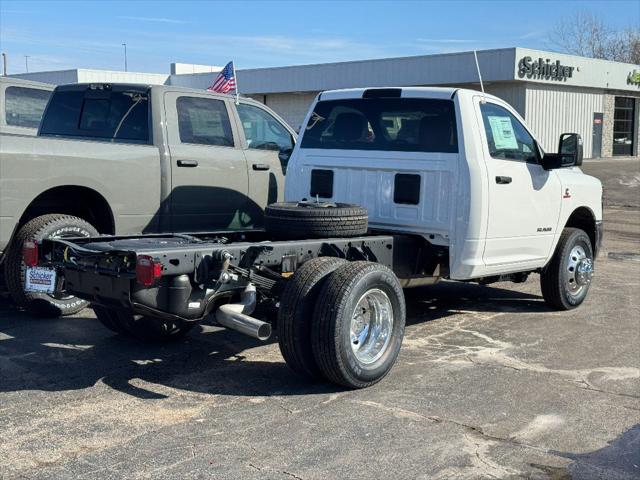 2026 RAM Ram 3500 Chassis Cab RAM 3500 BIG HORN CHASSIS REGULAR CAB 4X4 60 CA