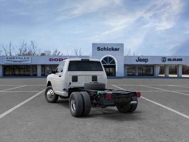 2026 RAM Ram 3500 Chassis Cab RAM 3500 BIG HORN CHASSIS REGULAR CAB 4X4 60 CA
