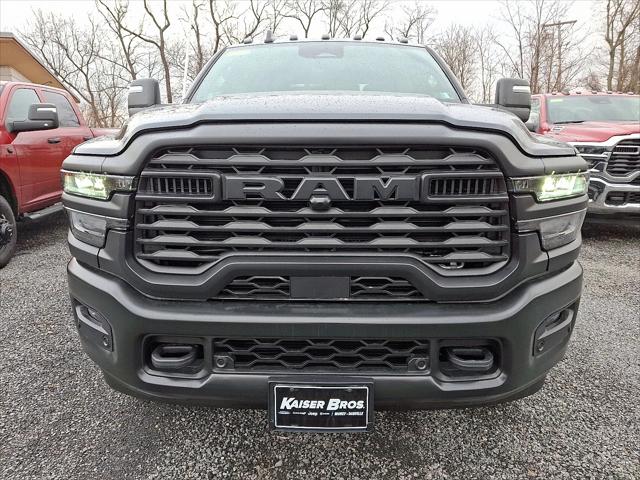 2026 RAM Ram 3500 RAM 3500 TRADESMAN CREW CAB 4X4 8 BOX