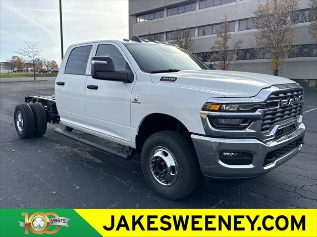 2026 RAM Ram 3500 Chassis Cab RAM 3500 TRADESMAN CREW CAB CHASSIS 4X4 60 CA