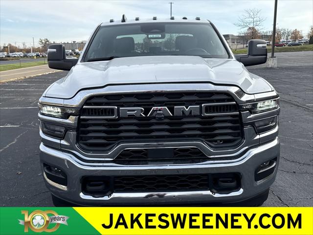 2026 RAM Ram 3500 Chassis Cab RAM 3500 TRADESMAN CREW CAB CHASSIS 4X4 60 CA