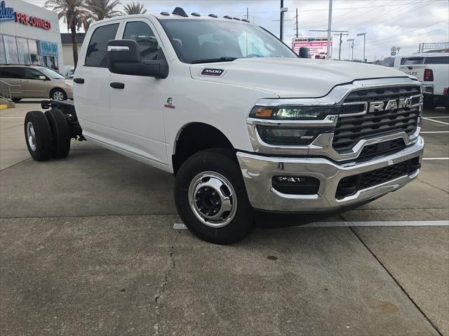 2026 RAM Ram 3500 Chassis Cab RAM 3500 TRADESMAN CREW CAB CHASSIS 4X4 60 CA