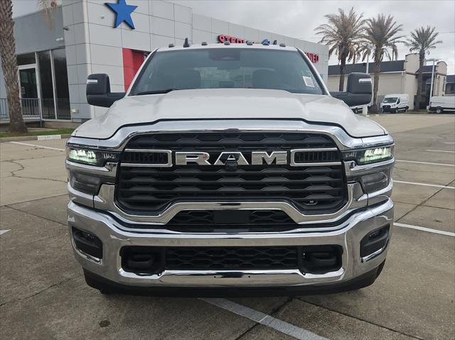 2026 RAM Ram 3500 Chassis Cab RAM 3500 TRADESMAN CREW CAB CHASSIS 4X4 60 CA