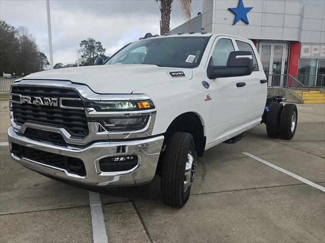 2026 RAM Ram 3500 Chassis Cab RAM 3500 TRADESMAN CREW CAB CHASSIS 4X4 60 CA