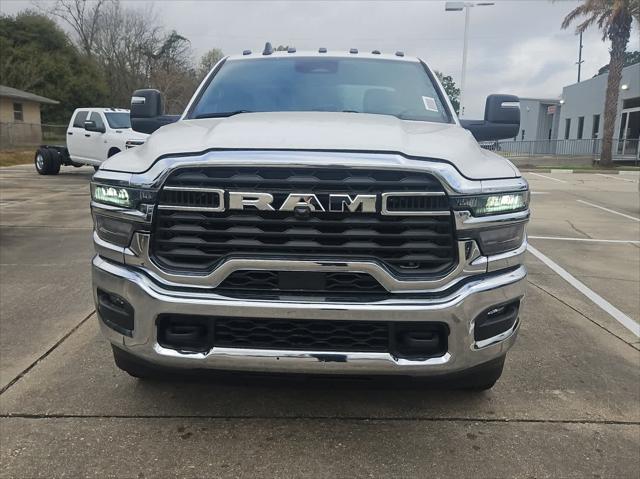 2026 RAM Ram 3500 Chassis Cab RAM 3500 TRADESMAN CREW CAB CHASSIS 4X4 60 CA