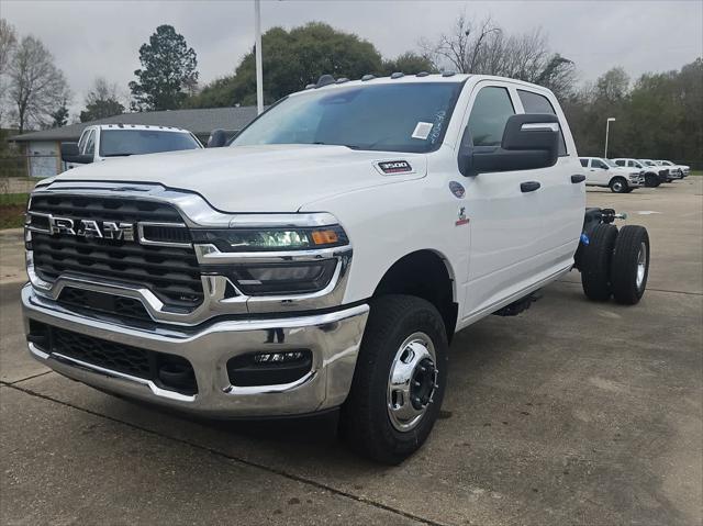2026 RAM Ram 3500 Chassis Cab RAM 3500 TRADESMAN CREW CAB CHASSIS 4X4 60 CA