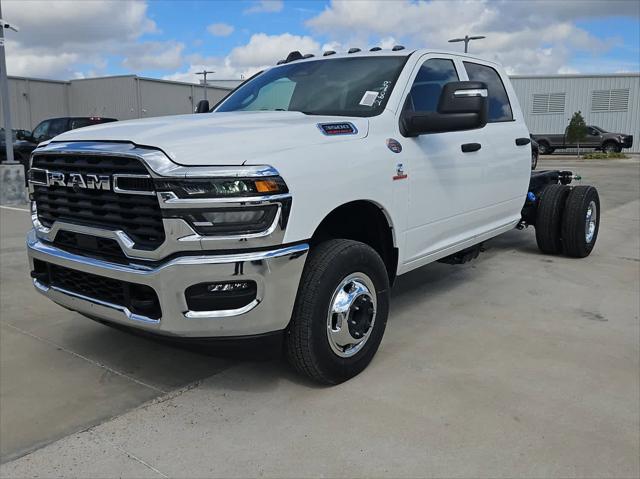 2026 RAM Ram 3500 Chassis Cab RAM 3500 TRADESMAN CREW CAB CHASSIS 4X4 60 CA